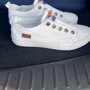 White Blowfish shoes size 7 1/2